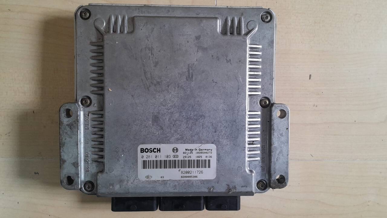 Calculator Motor ECU Renault Laguna 2.2 dCi Bosch 0281011103 8200211726