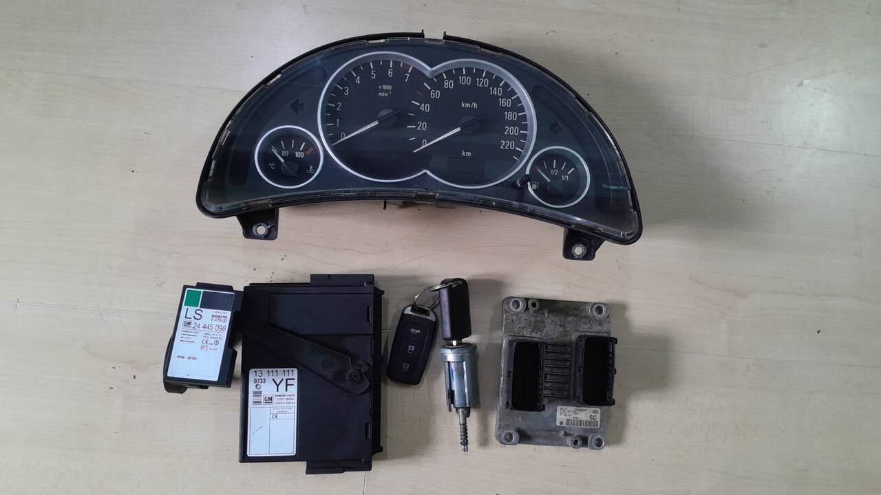 Kit Pornire Complet Opel Corsa C 1.0 Benzina (Z10XE) - Calculator Motor ECU Bosch 0261207960 / GM 55350551